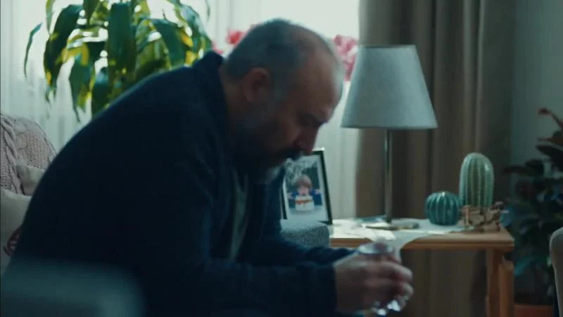 Кадры из сериала Вавилон 1 серия 1 сезон (2020)